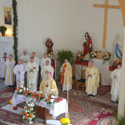 29 septembrie: Satu Nou (BC): PS Aurel Percă la inaugurarea bisericii noi