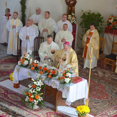 29 septembrie: Satu Nou (BC): PS Aurel Percă la inaugurarea bisericii noi