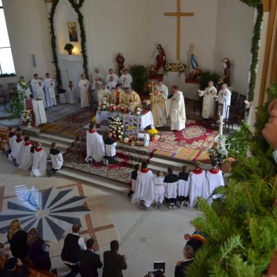 29 septembrie: Satu Nou (BC): PS Aurel Percă la inaugurarea bisericii noi