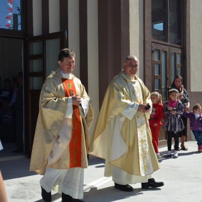 29 septembrie: Satu Nou (BC): PS Aurel Percă la inaugurarea bisericii noi