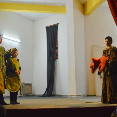 30 septembrie: Bacău: Lansarea cărţii Dinspre două anotimpuri