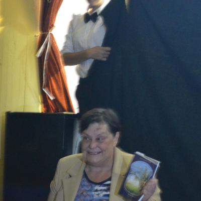 30 septembrie: Bacău: Lansarea cărţii Dinspre două anotimpuri