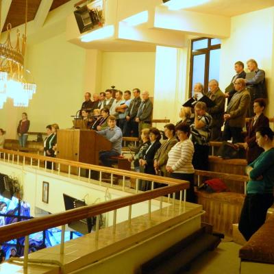 30 septembrie: Iaşi "Sfânta Tereza": "Vom merge cu bucurie în casa Domnului"