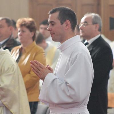 4 octombrie: Roman: Sfinţire de diaconi la Institutul Teologic Franciscan. Foto: Marius Blaj