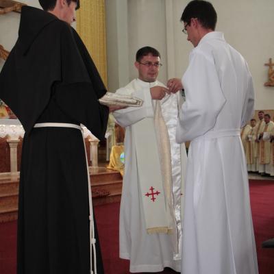 4 octombrie: Roman: Sfinţire de diaconi la Institutul Teologic Franciscan. Foto: Marius Blaj