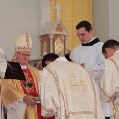 4 octombrie: Roman: Sfinţire de diaconi la Institutul Teologic Franciscan. Foto: Marius Blaj