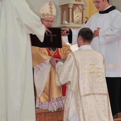 4 octombrie: Roman: Sfinţire de diaconi la Institutul Teologic Franciscan. Foto: Marius Blaj