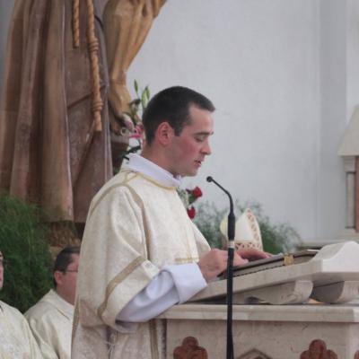 4 octombrie: Roman: Sfinţire de diaconi la Institutul Teologic Franciscan. Foto: Marius Blaj