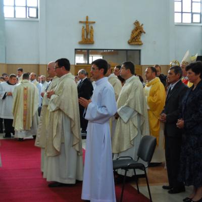 4 octombrie: Roman: Sfinţire de diaconi la Institutul Teologic Franciscan. Foto: Emilian Lupu