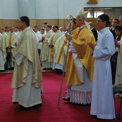 4 octombrie: Roman: Sfinţire de diaconi la Institutul Teologic Franciscan. Foto: Emilian Lupu