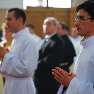 4 octombrie: Roman: Sfinţire de diaconi la Institutul Teologic Franciscan. Foto: Emilian Lupu