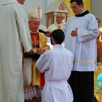 4 octombrie: Roman: Sfinţire de diaconi la Institutul Teologic Franciscan. Foto: Emilian Lupu