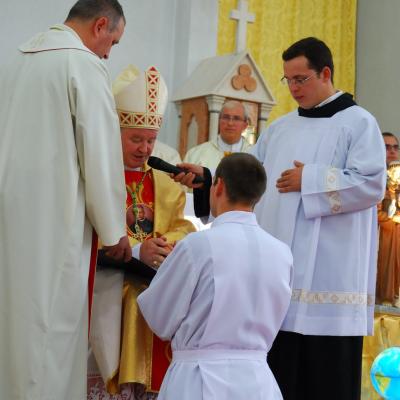 4 octombrie: Roman: Sfinţire de diaconi la Institutul Teologic Franciscan. Foto: Emilian Lupu