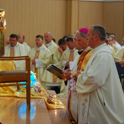 4 octombrie: Roman: Sfinţire de diaconi la Institutul Teologic Franciscan. Foto: Emilian Lupu