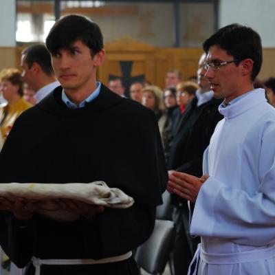 4 octombrie: Roman: Sfinţire de diaconi la Institutul Teologic Franciscan. Foto: Emilian Lupu
