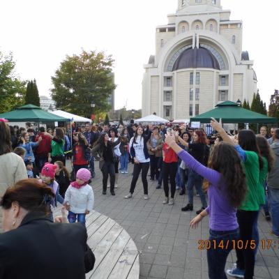 5 octombrie: Bacău: Asociaţia Scout, din nou la drum