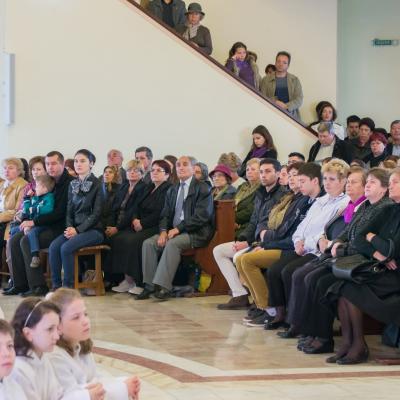 5 octombrie: Iaşi: Hramul bisericii "Sfânta Tereza a Pruncului Isus"
