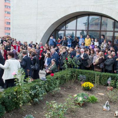 5 octombrie: Iaşi: Hramul bisericii "Sfânta Tereza a Pruncului Isus"