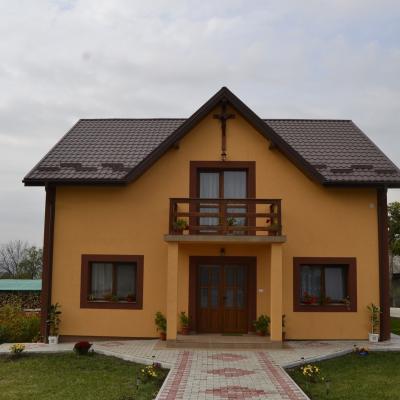 6 octombrie: Belceşti: Binecuvântarea noii case parohiale şi hramul comunităţii