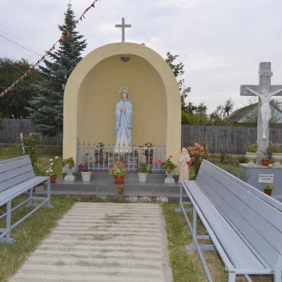6 octombrie: Belceşti: Binecuvântarea noii case parohiale şi hramul comunităţii