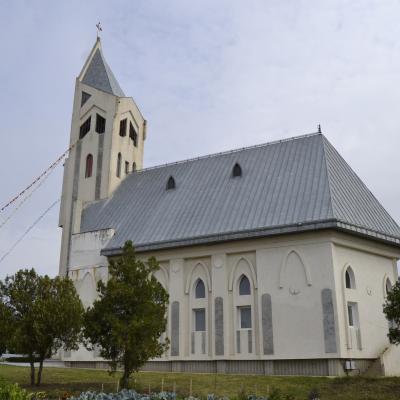 6 octombrie: Belceşti: Binecuvântarea noii case parohiale şi hramul comunităţii