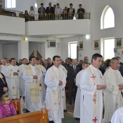 6 octombrie: Belceşti: Binecuvântarea noii case parohiale şi hramul comunităţii