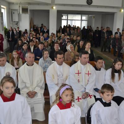 6 octombrie: Belceşti: Binecuvântarea noii case parohiale şi hramul comunităţii