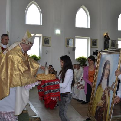 6 octombrie: Belceşti: Binecuvântarea noii case parohiale şi hramul comunităţii