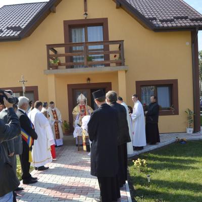 6 octombrie: Belceşti: Binecuvântarea noii case parohiale şi hramul comunităţii