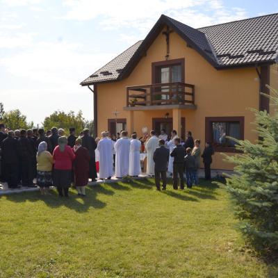 6 octombrie: Belceşti: Binecuvântarea noii case parohiale şi hramul comunităţii