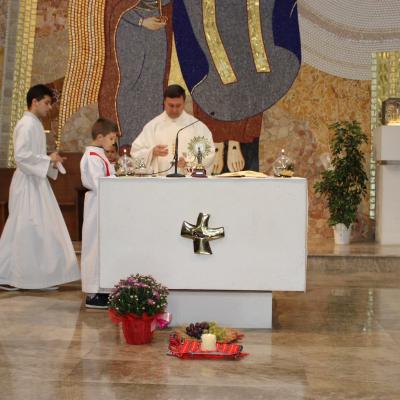 12 octombrie: Zaragoza: Ofrandă de flori, adusă Maicii Domnului de Pilar