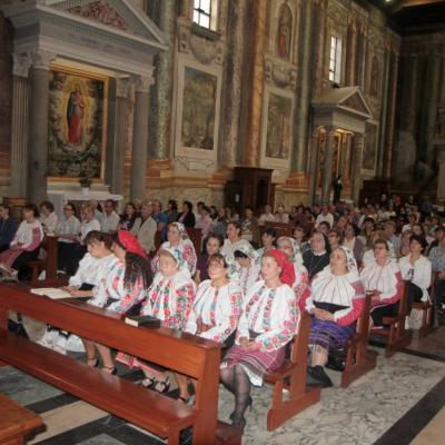 12 octombrie: Roma: ÎPS Ioan Robu în vizită la comunitatea romano-catolică română. San Vitale. Foto Ştefan Stasisin