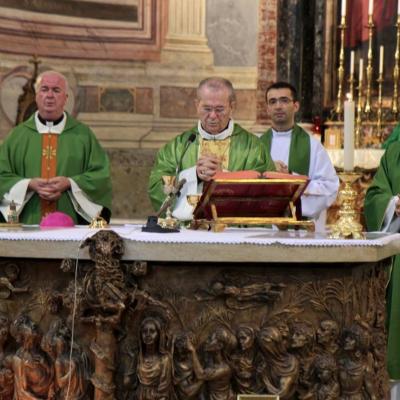 12 octombrie: Roma: ÎPS Ioan Robu în vizită la comunitatea romano-catolică română. San Vitale. Foto Ştefan Stasisin