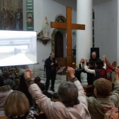 13-14 octombrie: Chişinău: Încheierea pelerinajului Crucii şi Icoanei ZMT în Republica Moldova şi preluarea acestora de o delegaţie din Dieceza de Iaşi