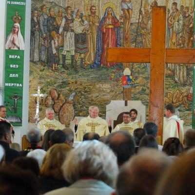 13-14 octombrie: Chişinău: Încheierea pelerinajului Crucii şi Icoanei ZMT în Republica Moldova şi preluarea acestora de o delegaţie din Dieceza de Iaşi