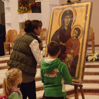 14 octombrie: Bacău "Sfântul Nicolae": Pelerinajul crucii şi al icoanei Zilelor Mondiale ale Tineretului