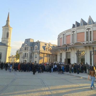 16 octombrie: Simbolurile Zilelor Mondiale ale Tineretului au ajuns la Iaşi