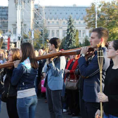 16 octombrie: Simbolurile Zilelor Mondiale ale Tineretului au ajuns la Iaşi