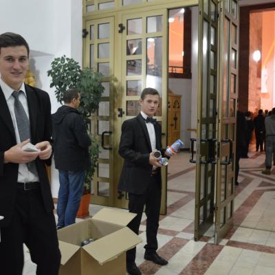 17 octombrie: Bacău: Liturghia de inaugurare a Radio Maria Bacău