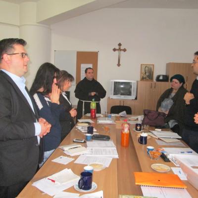 18 octombrie: Oneşti: Întâlnirea Oficiului pentru Pastoraţia Şcolară şi predarea Religiei în Şcoli