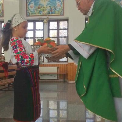 19 octombrie: Valea Mică: Ziua Recoltei şi a Recunoştinţei
