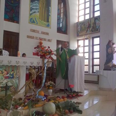 19 octombrie: Valea Mică: Ziua Recoltei şi a Recunoştinţei