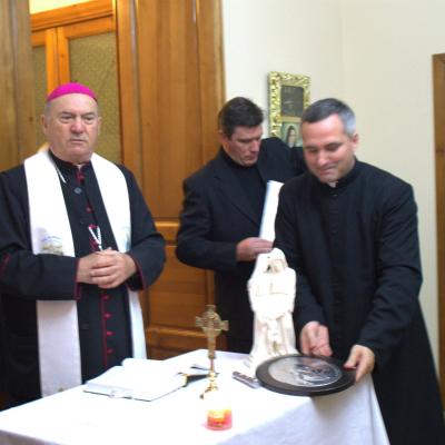 22 octombrie: Iaşi: Oficiul pentru Pastoraţia Familiei şi a Laicilor are o "casă"