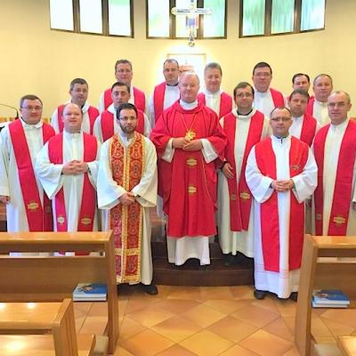 24-28 octombrie: Padova: Preasfinţitul Aurel Percă s-a întâlnit cu preoţii români din nordul Italiei