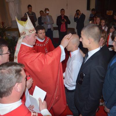 25 octombrie: Padova: Conferirea sacramentului Mirului