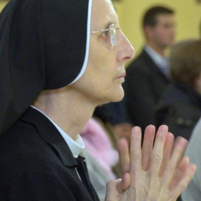 26 octombrie: Iaşi: Profesiunea călugărească perpetuă a sorei Tereza-Florentina Bordaş. Foto: Ovidiu Bişog