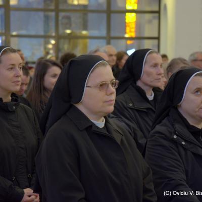 26 octombrie: Iaşi: Profesiunea călugărească perpetuă a sorei Tereza-Florentina Bordaş. Foto: Ovidiu Bişog