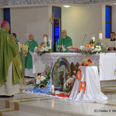 26 octombrie: Iaşi: Profesiunea călugărească perpetuă a sorei Tereza-Florentina Bordaş. Foto: Ovidiu Bişog