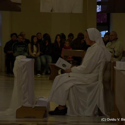 26 octombrie: Iaşi: Profesiunea călugărească perpetuă a sorei Tereza-Florentina Bordaş. Foto: Ovidiu Bişog