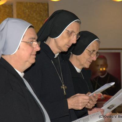 26 octombrie: Iaşi: Profesiunea călugărească perpetuă a sorei Tereza-Florentina Bordaş. Foto: Ovidiu Bişog